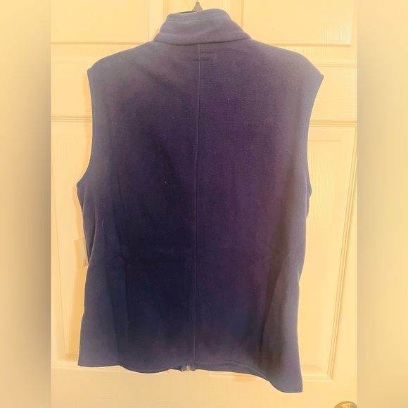 NWT Amazon Essentials Blue lightweight fleece vest - Picture 7 of 7